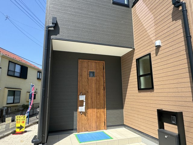 柏市しいの木台４丁目新築戸建【高柳西小学校：5分】のエントランス|エントランス・玄関ポーチ