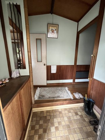和歌山市宇須4丁目・中古戸建・54577の玄関