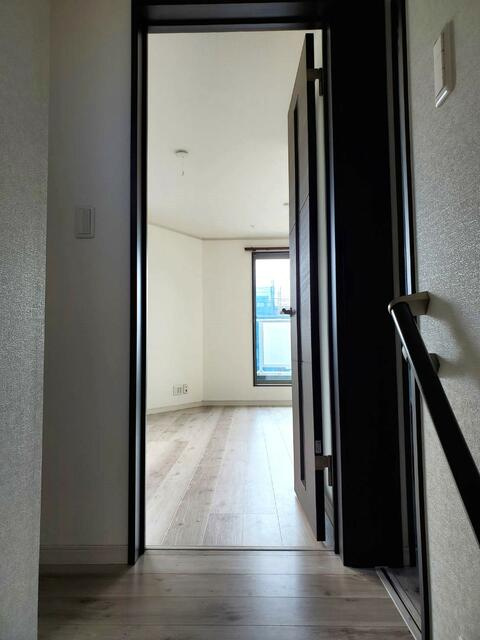 北篠崎貸家の玄関