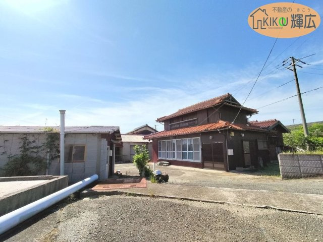 【前面道路含む現地写真】 | 加古郡稲美町印南　土地 | 前面道路は広々としておりますので、お車の運転が苦手な方でも安心ですね。