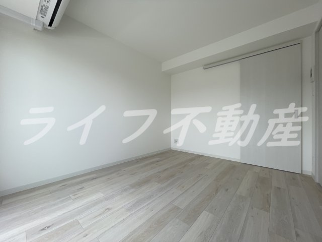 グリュックメゾン　S-SHINFUKAE　XIIIの居間・リビング