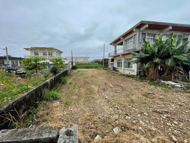 伊良部字佐和田1395-1の外観