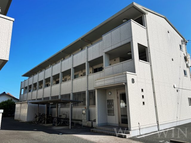 Blanc Village Bの外観