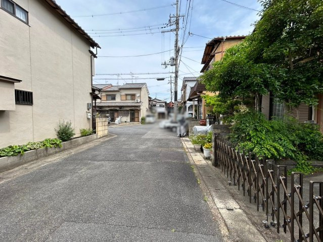 横大路貴船の前面道路含む現地写真|前道すっきり６ｍ！車通りは少なく安心！