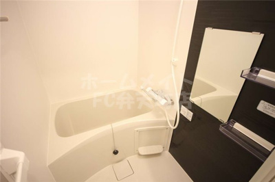 【浴室】 | フォーリアライズ弁天町クロス | きれいなお風呂です