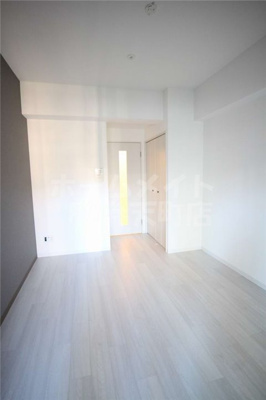 【寝室】 | フォーリアライズ弁天町クロス | 落ち着いた色調の寝室です