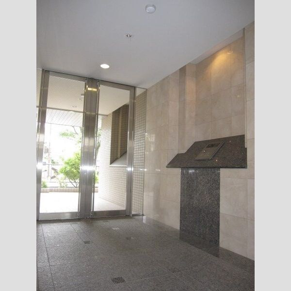 メルベーユコートのエントランス