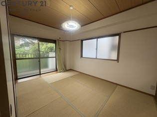 江上イエムの寝室