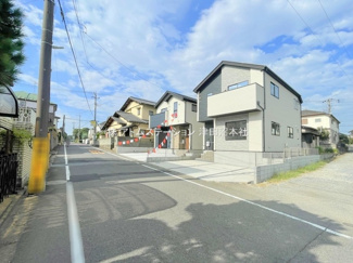 【前面道路含む現地写真】