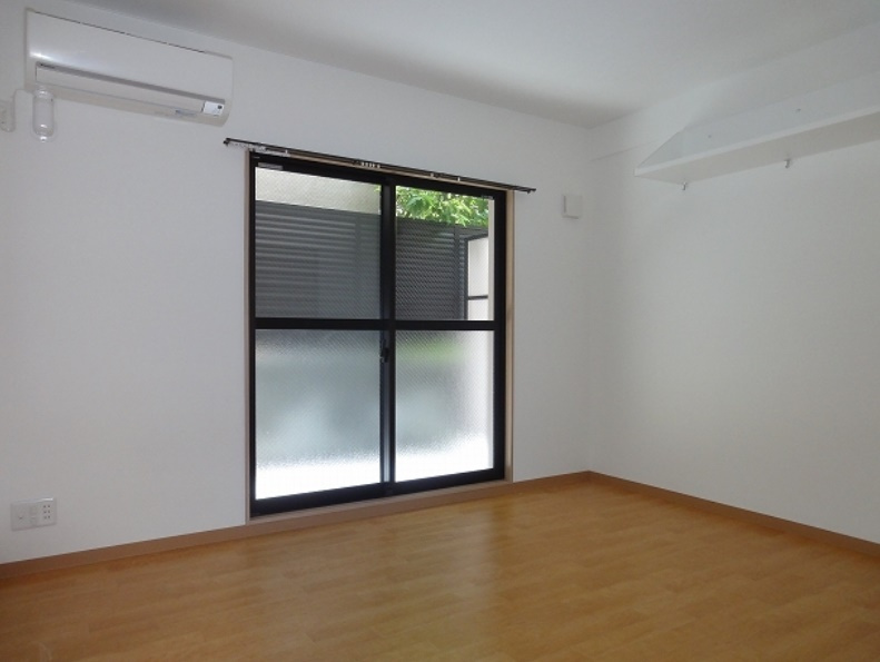 メゾン・アベイルの居間・リビング