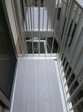 キャメル草加住吉Ａのバルコニー