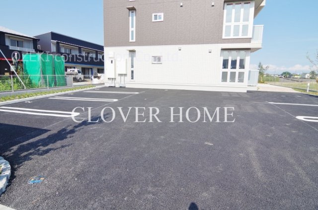 roi de l’ours IIIの駐車場