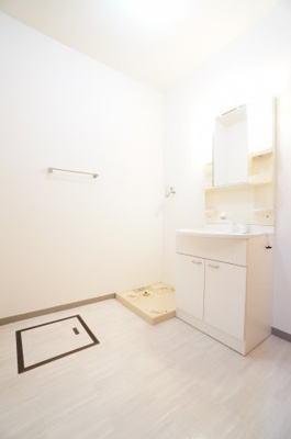 【洗面所】 | Royal Garden 400&16 D | ※同物件・同タイプの写真です。