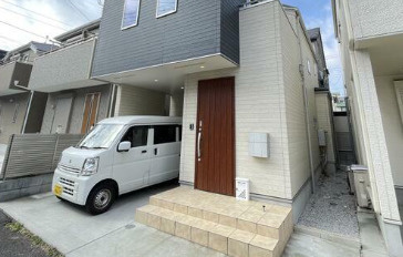 調布ヶ丘二丁目貸家の駐車場
