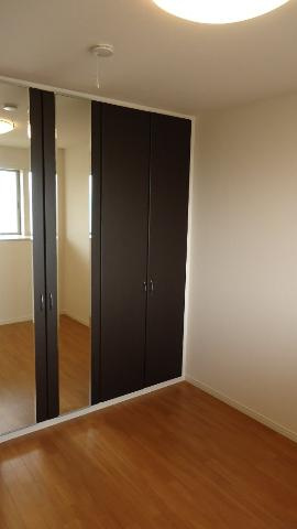 ＢＩＧ　ＳＴＯＮＥの内装|洋室