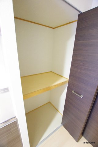 ルミネソレイユ江坂　仲介手数料無料の収納