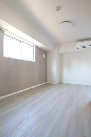 大阪市都島区都島北通２丁目の賃貸マンションの洋室