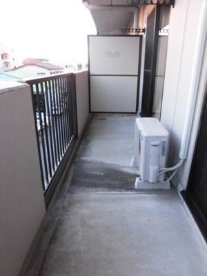 【バルコニー】 | エスポワール御堂島 | 開放的で明るい空間を演出してくれるバルコニーです