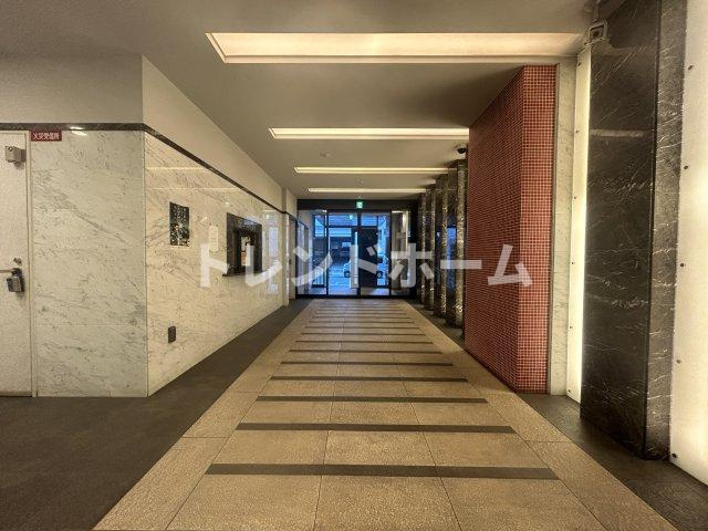 クリスタルグランツ北堀江のエントランス|選べる家電プランあり！！