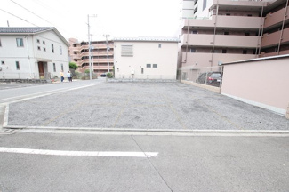 ★敷地内駐車場★（空き確認・使用料等詳細はご確認下さい）