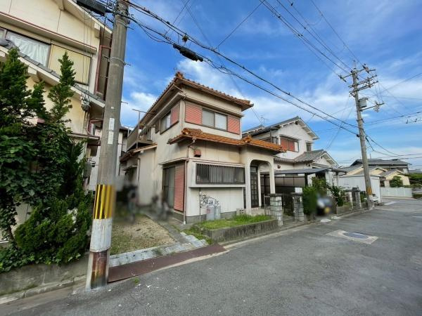 和歌山市梶取　中古戸建の前面道路含む現地写真