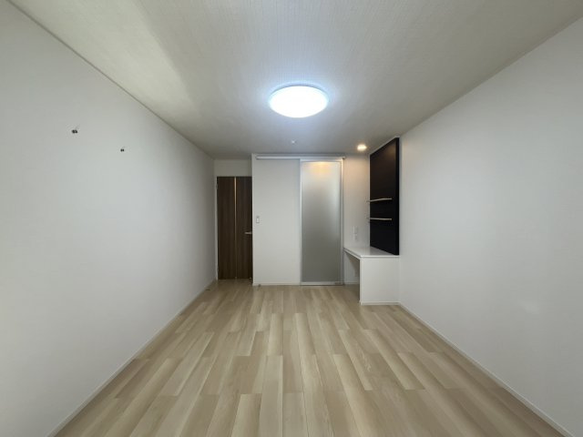 グランデフォルトーネＢの居間・リビング