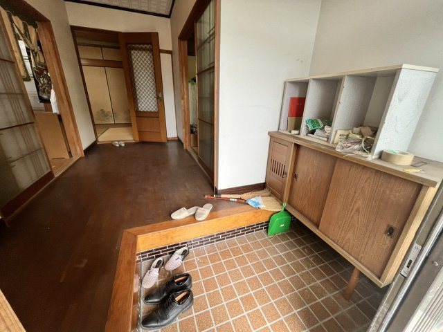 日奈久下西町戸建の玄関