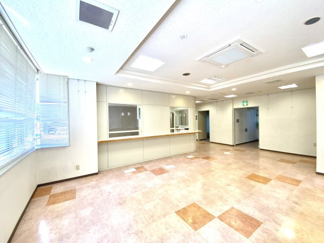 店舗　クリニック　粟野西3丁目の内装