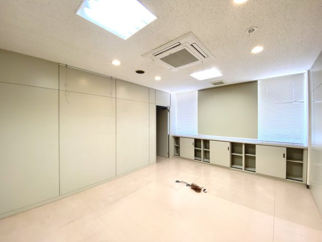 店舗　クリニック　粟野西3丁目の内装