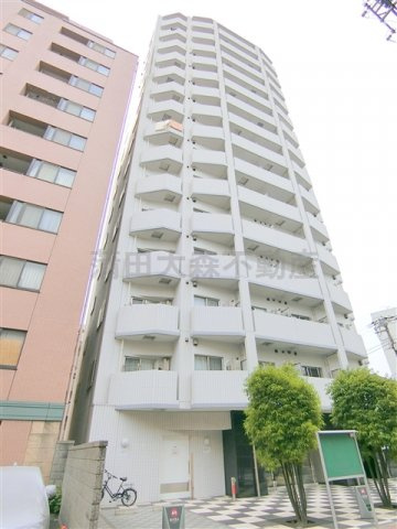 コンフォリア西蒲田の外観