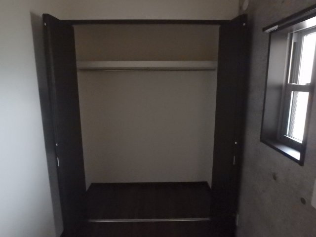 ラージヒル長瀬WESTの収納