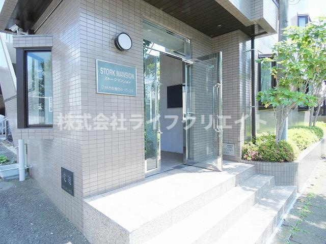 ストークマンションのエントランス