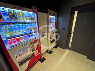 【その他共用部分】 | 本町ガーデンシティテラス | 本町ガーデンシティテラス　自動販売機