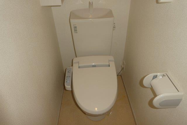 エスポワール総社Ａのトイレ|ウォシュレット