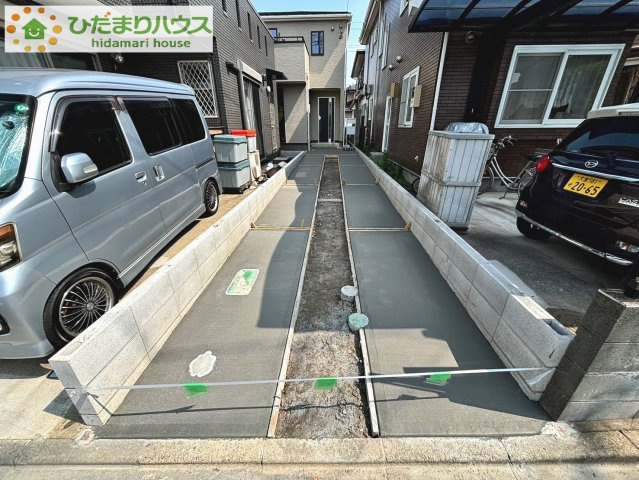 上尾市原市　第2　新築一戸建て　リーブルガーデン　01の駐車場