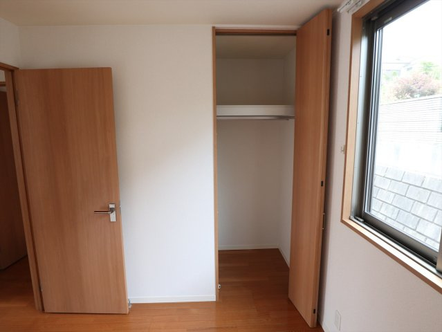 シャーメゾンサランBの収納|洋室4.6帖