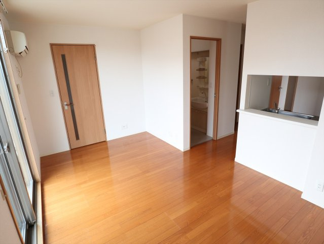 シャーメゾンサランBの居間・リビング