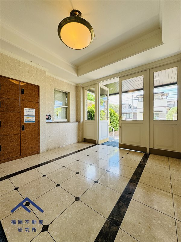 アーサー井尻エルファインのエントランス