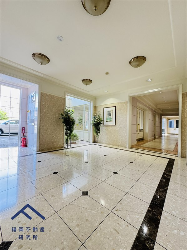 アーサー井尻エルファインのエントランス