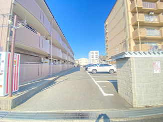【駐車場】 | パラディアンフレール