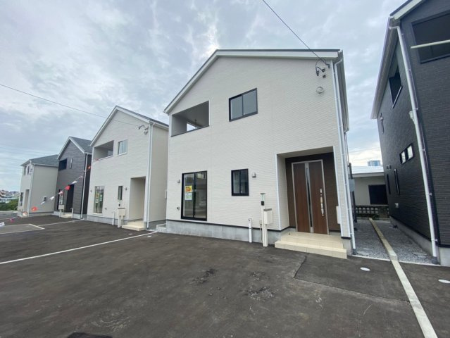 沖縄市知花　第４　5号棟の外観
