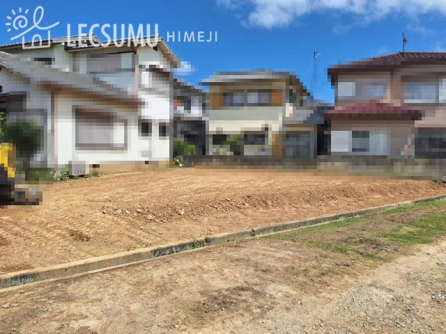 姫路市香寺町犬飼/売土地の前面道路含む現地写真