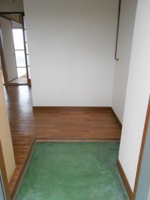 【玄関】 | コーポ裾野Ｂ棟 | きれいな玄関です