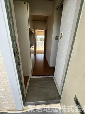 【玄関】 | エステートピア赤松 | シンプルで使いやすい玄関です