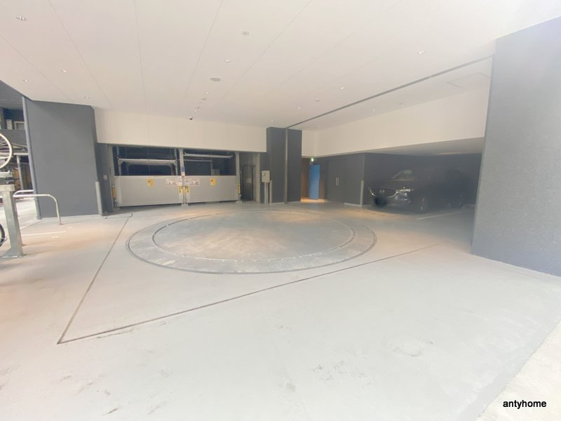 ルフォンプログレ堺筋本町タワーレジデンス　仲介手数料無料の駐車場