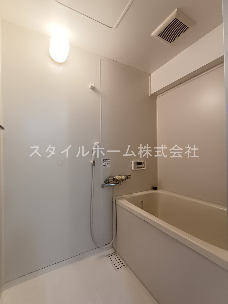 メゾンエスペランスの浴室