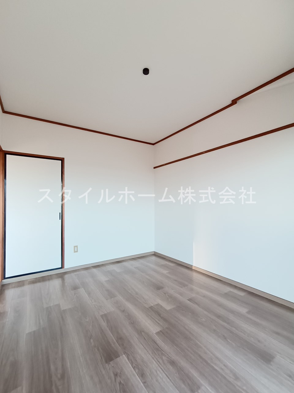 メゾンエスペランスの洋室