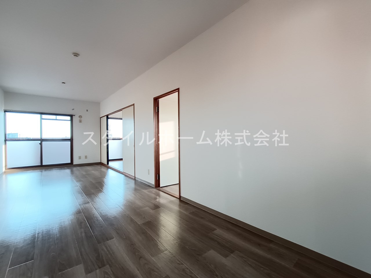 メゾンエスペランスの居間・リビング