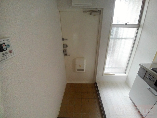 マンションエイトの玄関