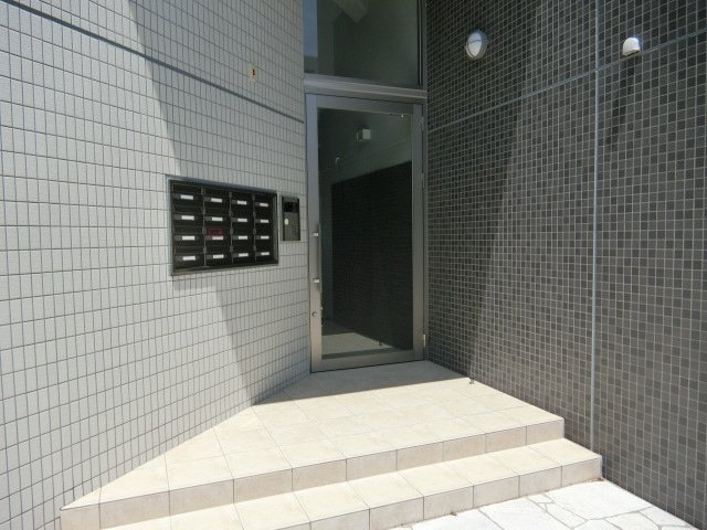 ヴォワラクテノースのエントランス